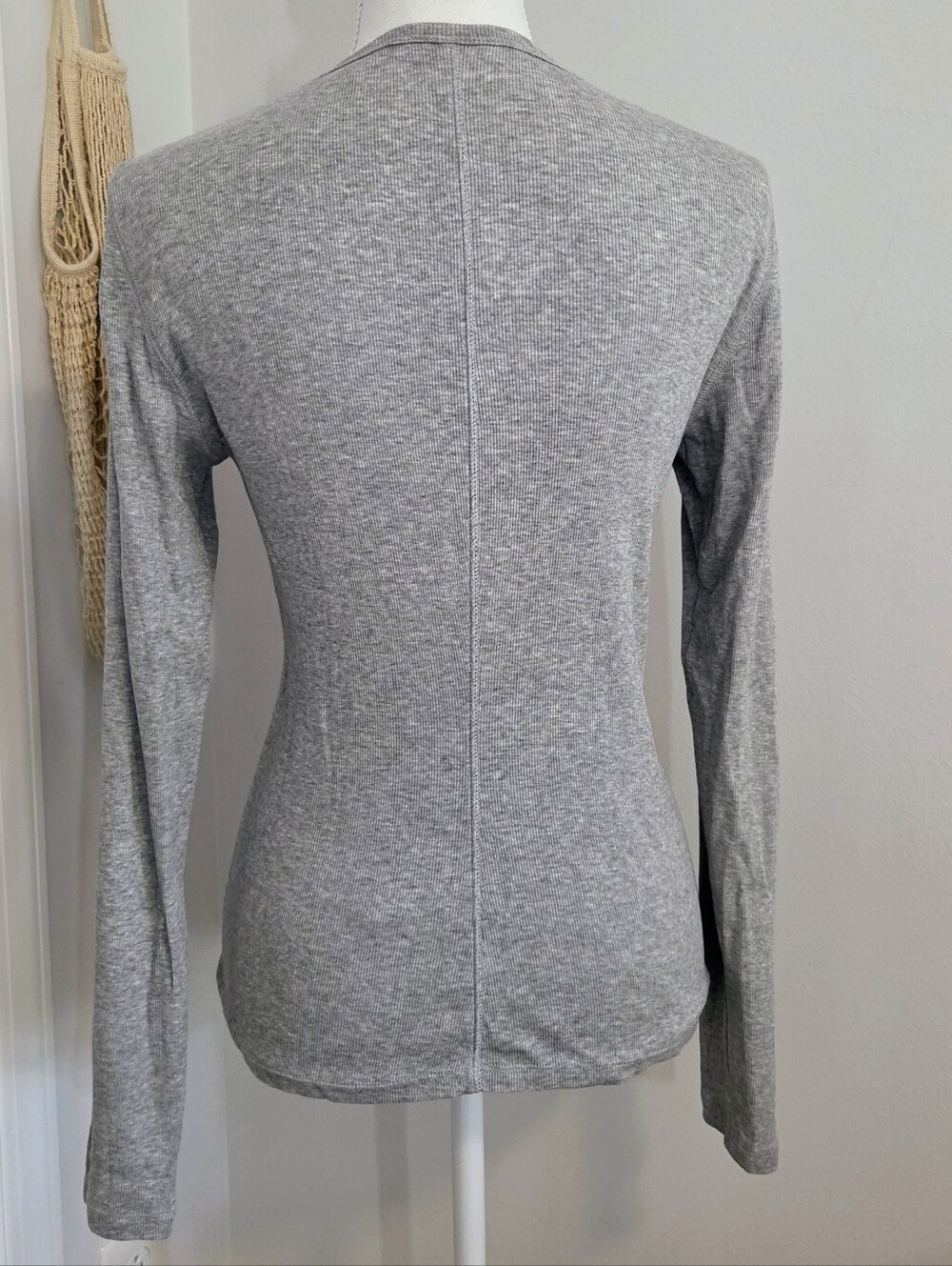Everlane Luxe Supima Micro Rib Long Sleeve Crew Neck Shirt - Grey Large - Picture 9 of 11
